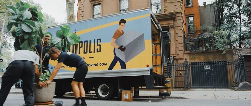 Moving-in.